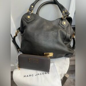 MARC by Marc Jacobs
Classic Q Francesca with WALLET that has dust bag.